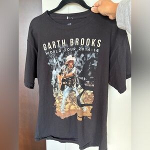 Garth Brooks World Tour 2014 Double Sided size L Large Black T Shirt Country Tee